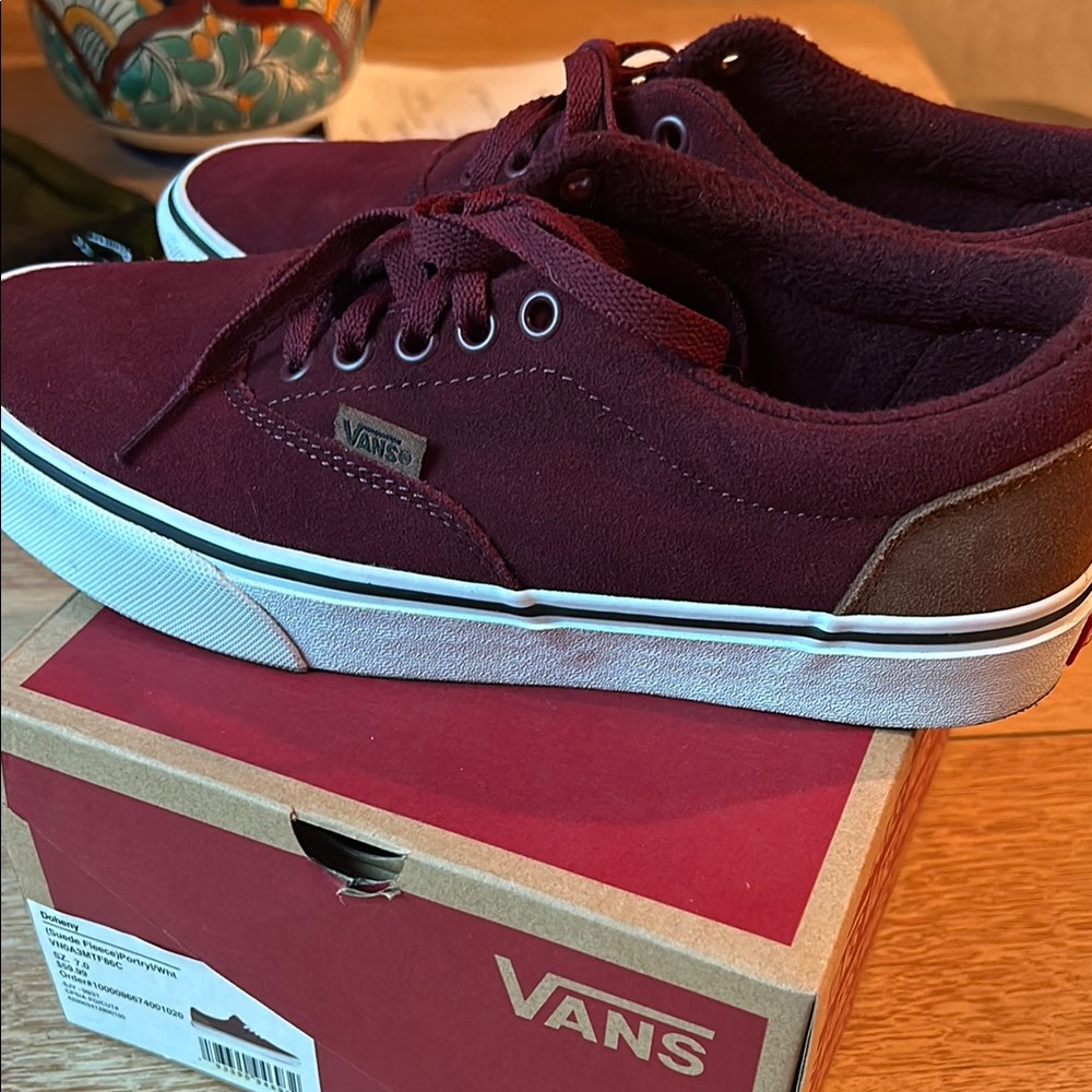 New Vans Woman’s Burgundy and Brown Suede/Fleece DOHENY Lace-Up Sneakers - Picture 5 of 7